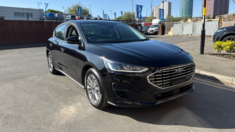 Ford Focus 1.0 EcoBoost Hybrid mHEV 155 Titanium 5dr Auto Petrol Hatchback